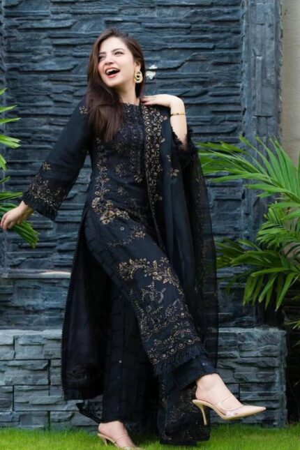 Maria.B 3-Piece Embroidered Lawn Suit FS25E